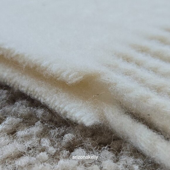 NWOT {LUXURY} Wool Cashmere Scarf Thick Soft *AMAZING* - Picture 10 of 17